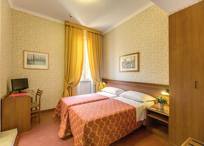 Hotel Corona 3*