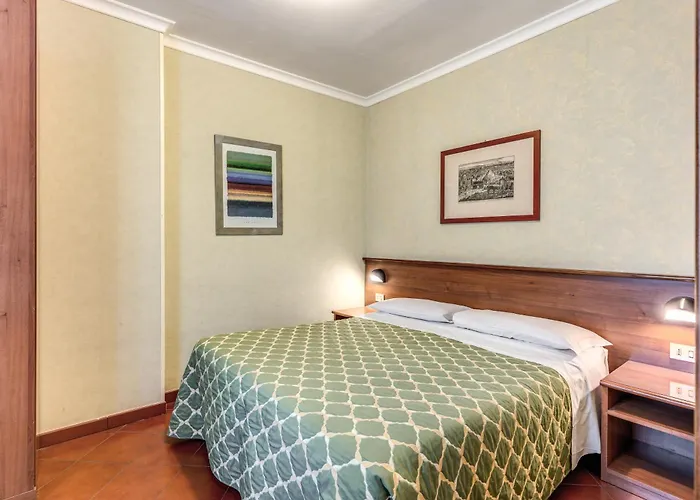 Hotel Corona Roma