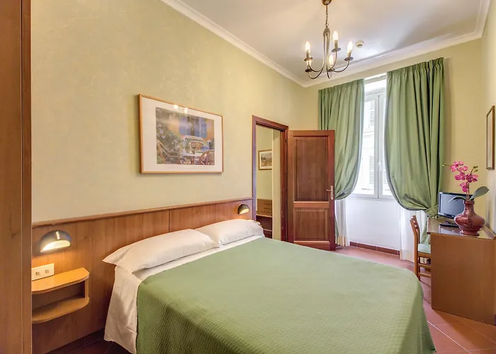 Hotel Corona Otel