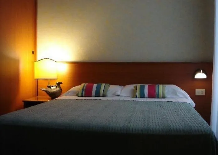 Otel Hotel Corona 3*
