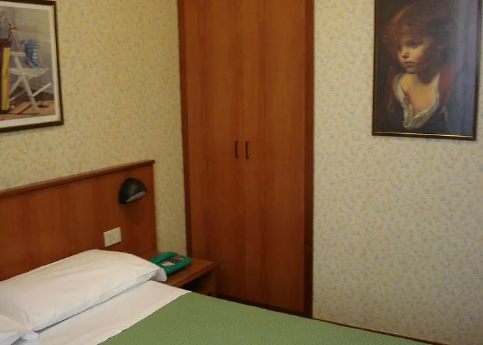 Hotel Corona 3* Roma